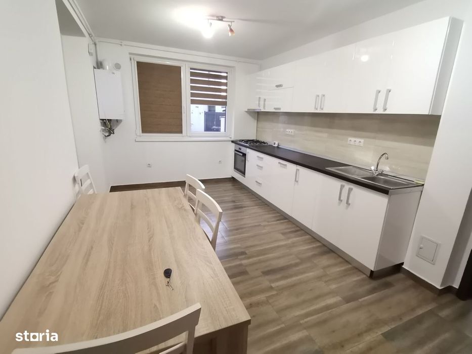 INCHIRIEZ apartament 2 camere decomandat,renovat,zona Selimbar