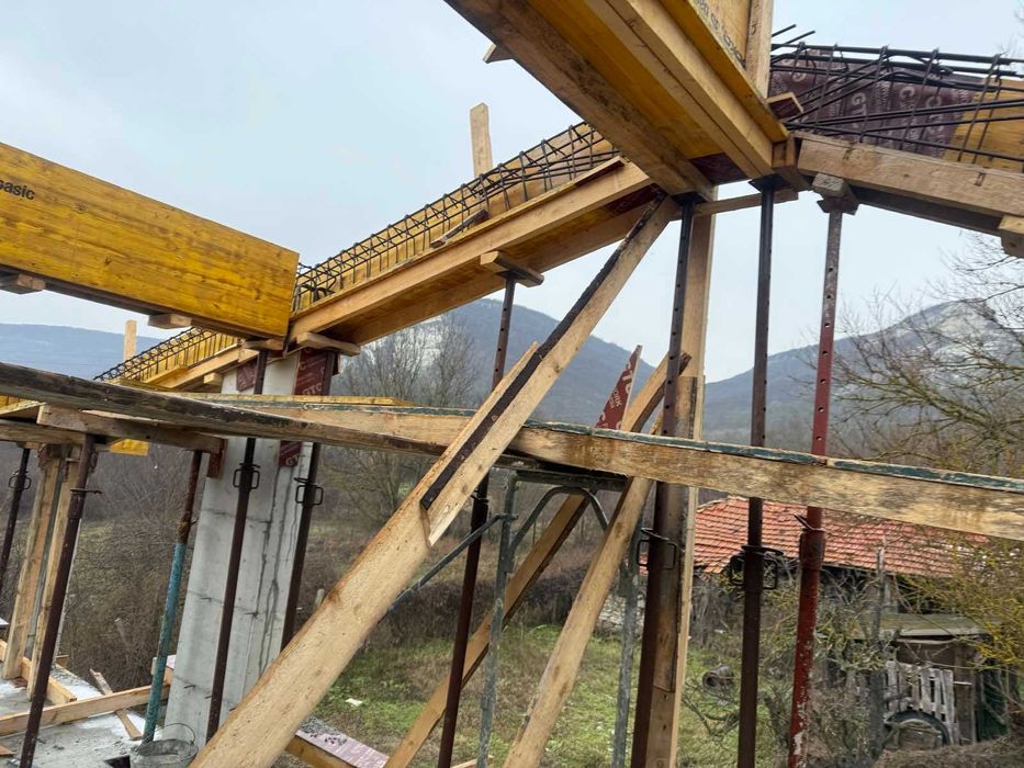 Груб строеж на къщи от нулата – Арматура, кофраж, бетон