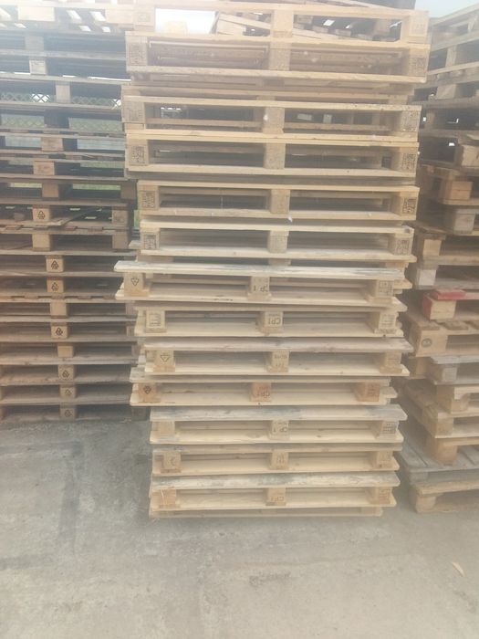 Paleți din lemn diferite modele