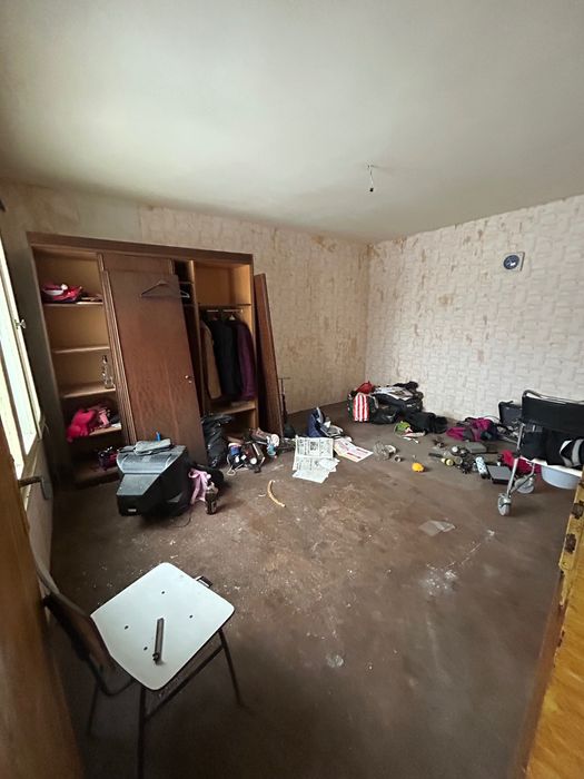 Къща на 2 етажа с мазе, гараж и кладенец – с. Крушето