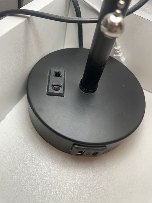 Veioza cu usb si priza