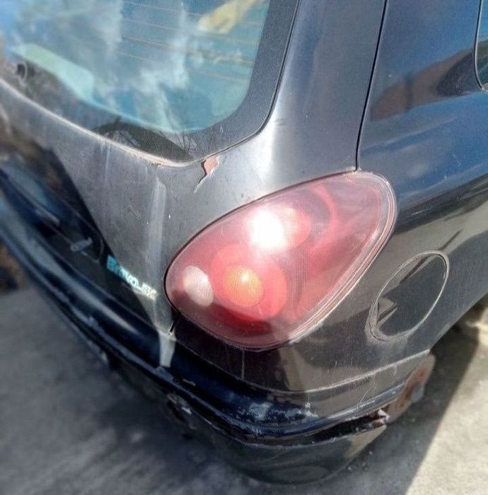 stop dreapta fiat brava