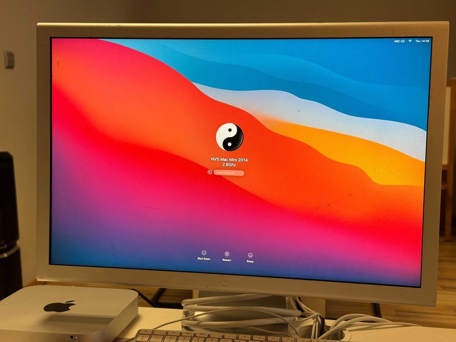 Apple Cinema Display HD 23" инча