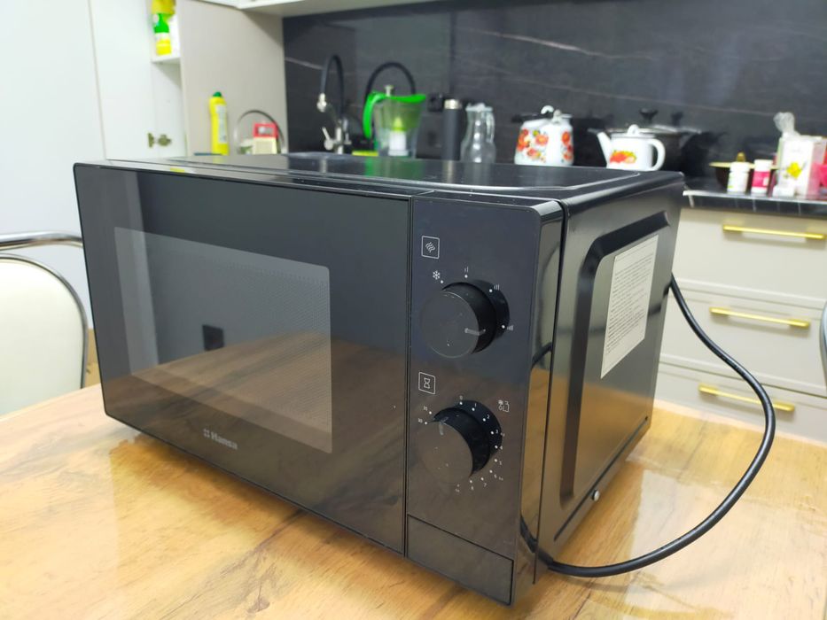 Микроволновка Hansa