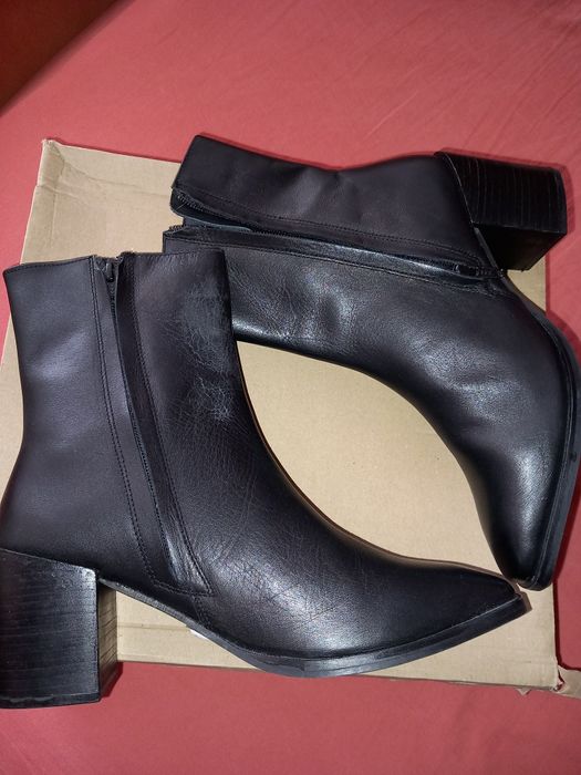 Нови (с етикети) боти от естествена кожа, 39 номер
