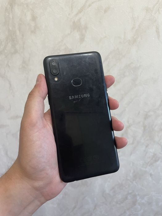 Продам Samsung A10s.