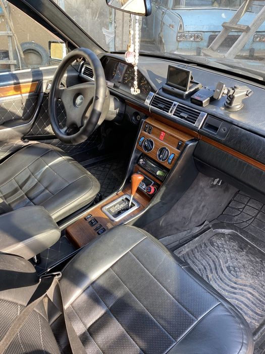 Продам мерседес 124