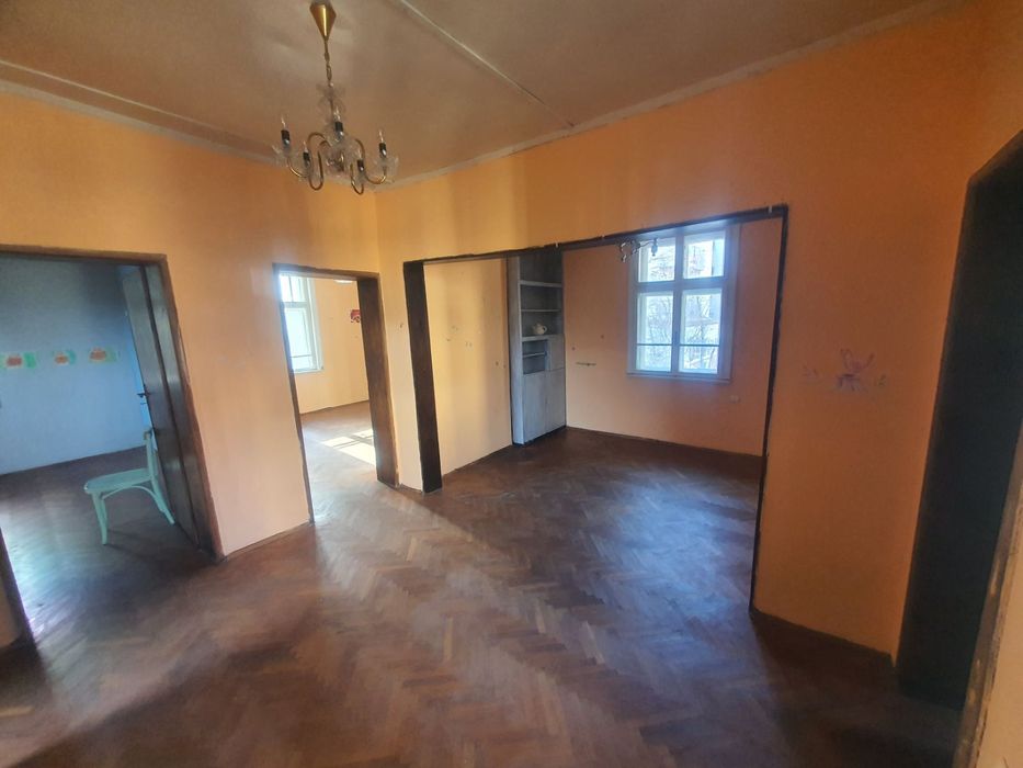 Дава се под наем Къща в София, Лозенец - 300 кв.м за 2892.21 € - Снимка #1