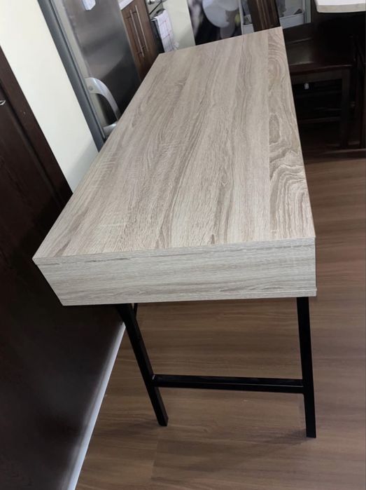 Бюро- чисто ново. Размери : 120х48х76cm