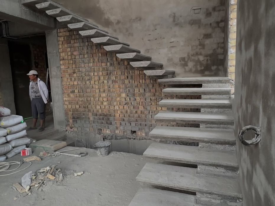 Beton zina Haytek zinapoya lesnitsa