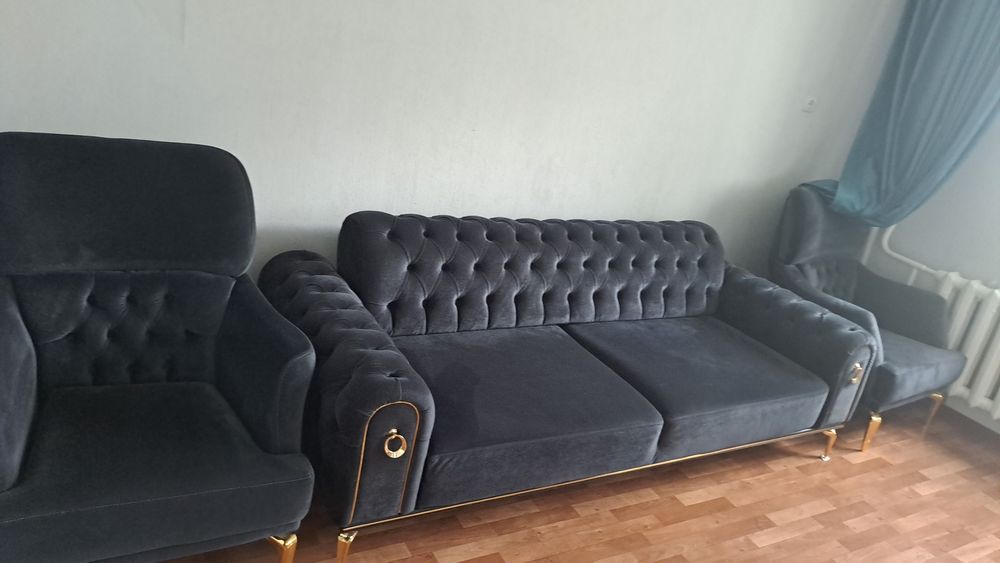 Продам диван тройку