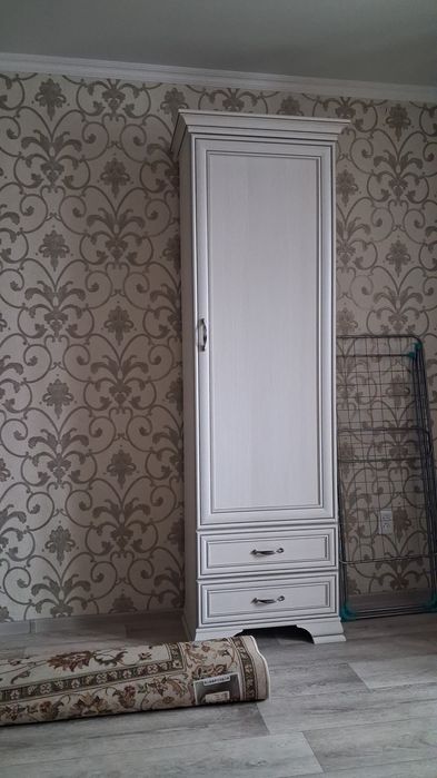 Продам плательный шкаф