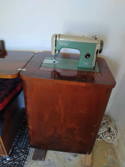 Masina de cusut Ileana din ani 1960