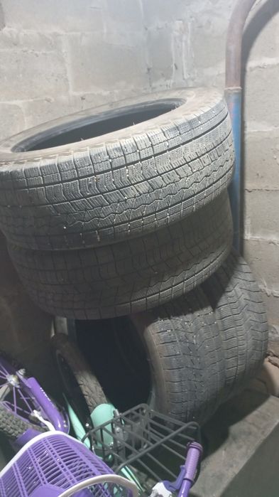 Продам 16 зимние шины