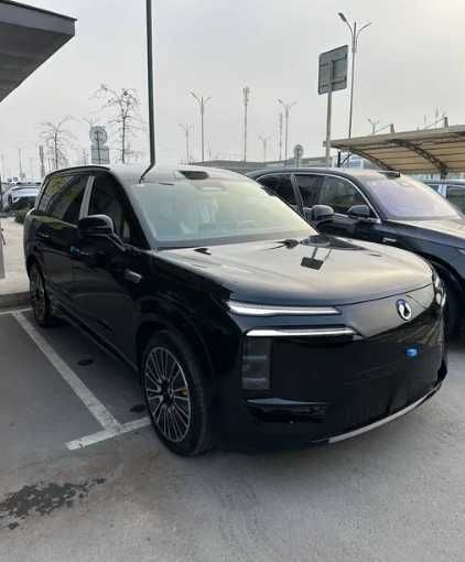 Срочно! Denza N8 2025г фулл! Черный / Оранжевый! Без пробега! НД 40!