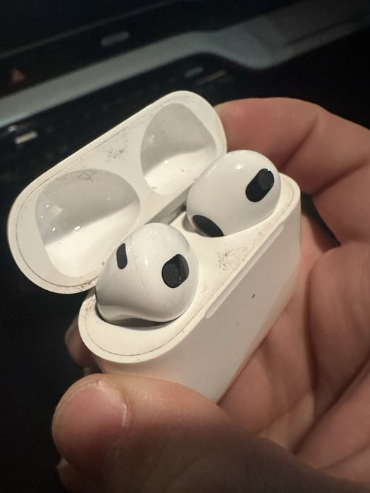 Airpods 3 с безпроводным кейсом