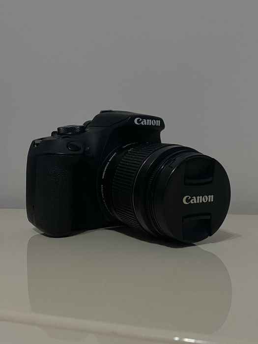 Canon 2000D + Card 128GB, Trepied + Accesorii - NEGOCIABIL -