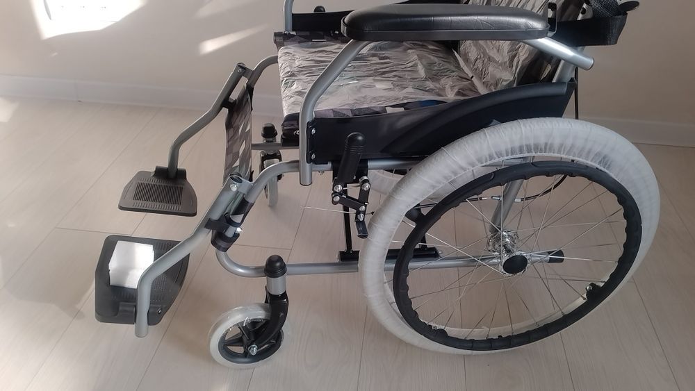 Кресло инвалидное коляска