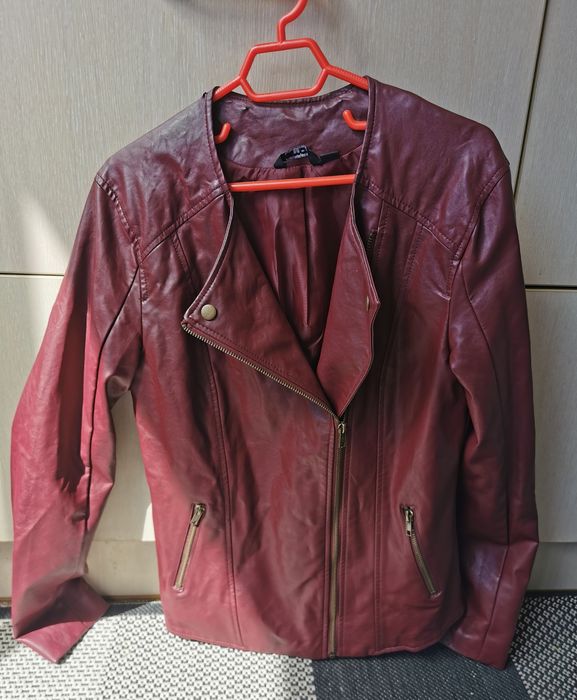 Кожено яке в бордо
