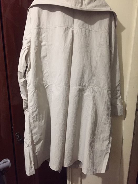 Продам женский плащь