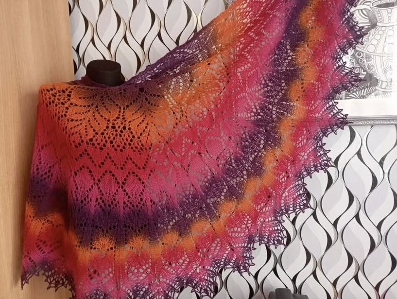 Шали и палантины ручной работы