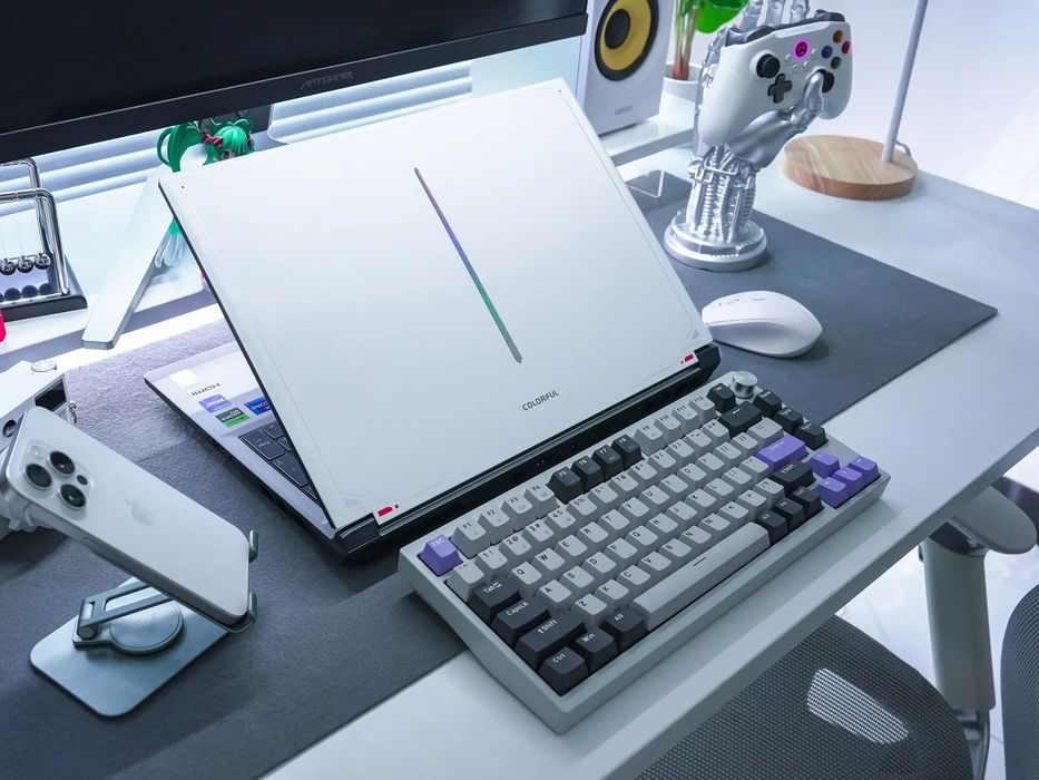 Colorful P16 Pro Intel Core i9-13900HX, RTX5070Ti (12GB)