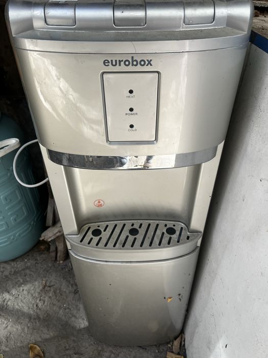 Кулер для воды eurobox