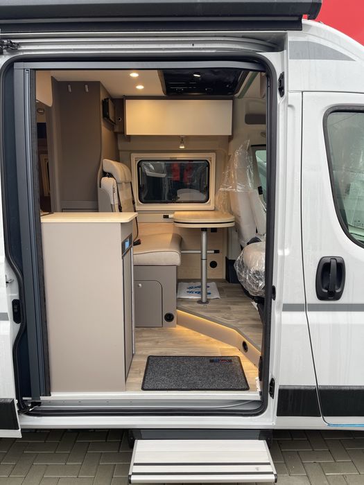 Autorulotă/ CamperVan/ nouă/ premium/ Lmc Innovan 600/ cutie automată
