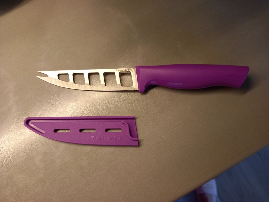 Нож TUPPERWARE чисто нов