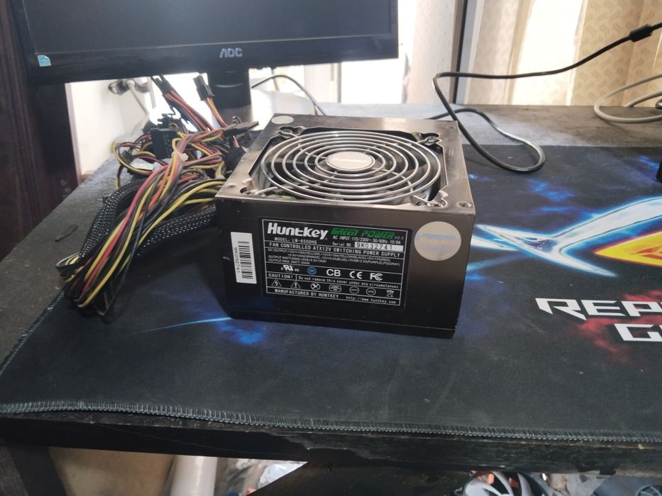 Блок питания Huntkey 650W