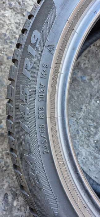 4 anvelope iarna Pirelli,fata 245/45/19,spate 275/40/19.Pret/bucata.