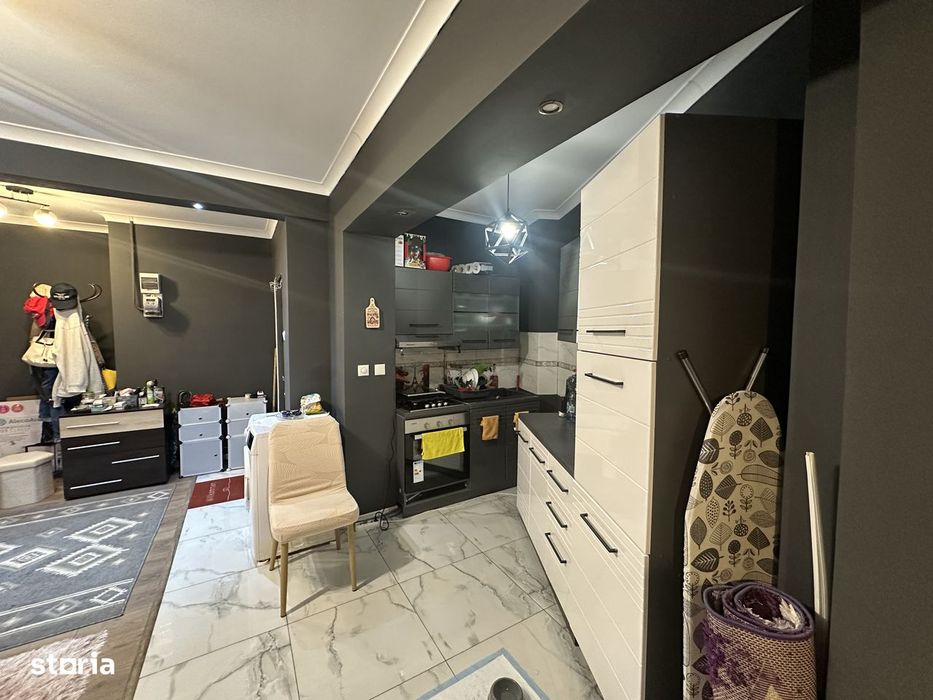 2 camere renovat | Piața Romană–B-dul Bălcescu | Etaj 1