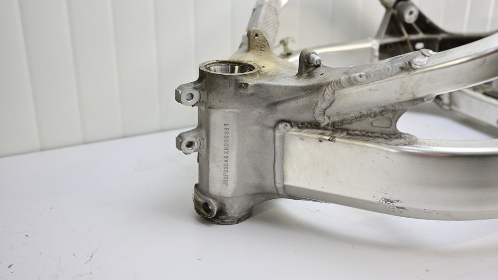 Cadru Sasiu Cu Acte Honda CBR600F F4 PC35 1999 - 2000