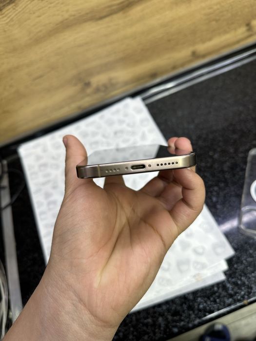 iPhone 16 Pro Max