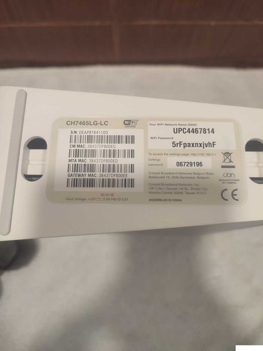 Router UPC sau Vodafone Connect Box