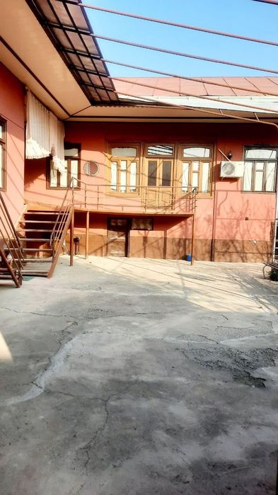Zudlik bilan Uy sotiladi Namangan viloyati Yangiqoʻrgʻon tumani Zarken