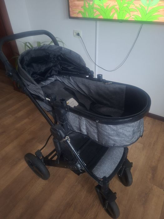 Каляска в хорошем состоянии