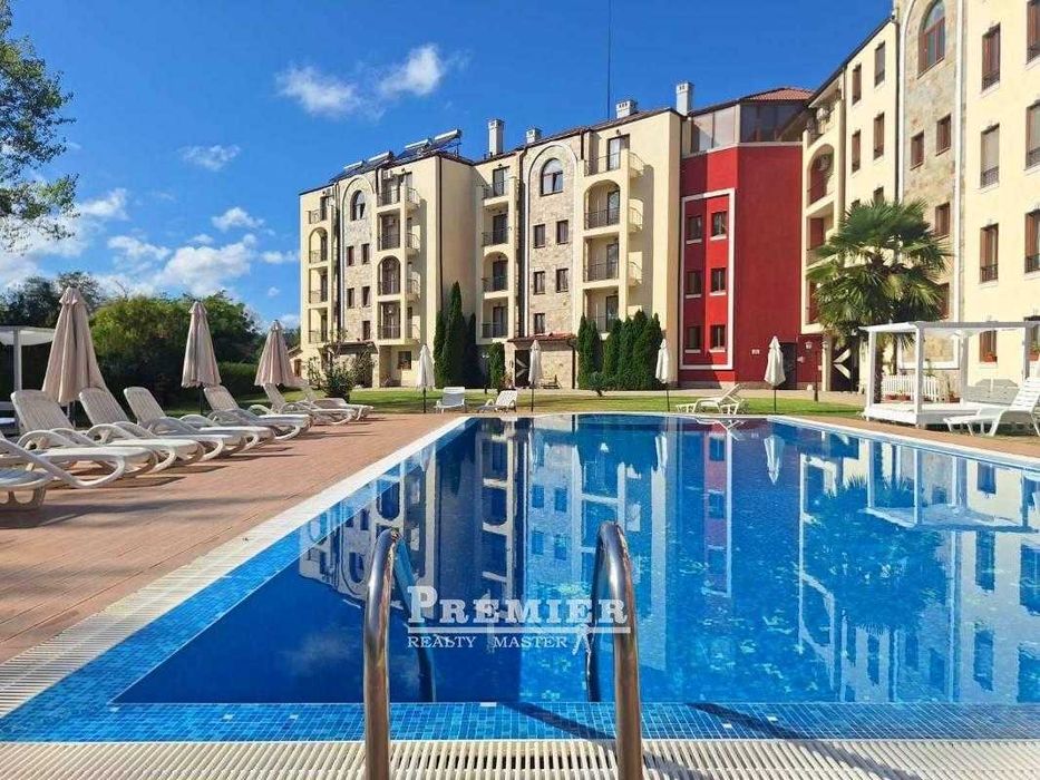 Продава се Двустаен апартамент в Царево - 74 кв.м за 793 €/кв.м - Снимка #1