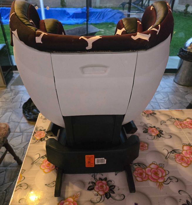 Isofix VIP Chipolino детско столче