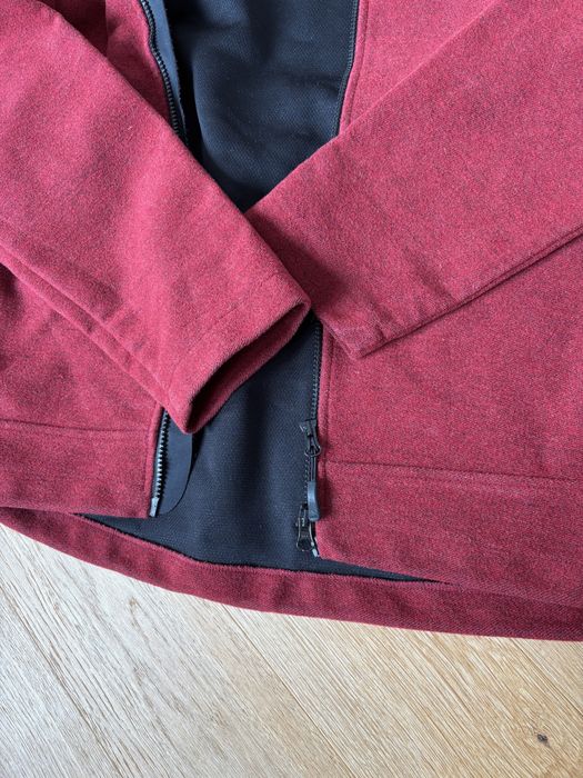 Яке Salewa windstoper