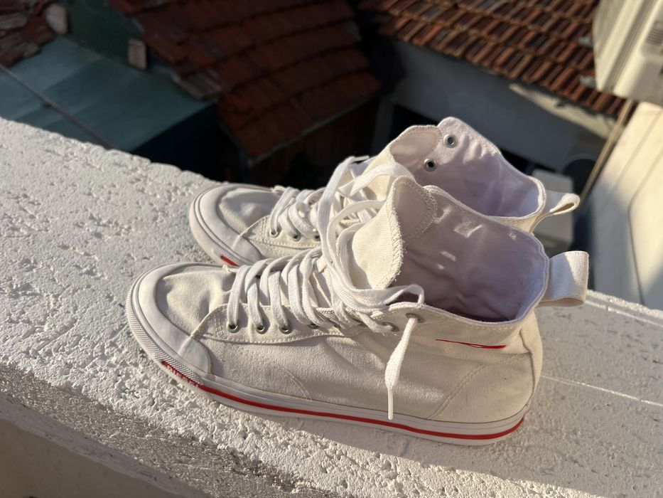 Diesel White 44