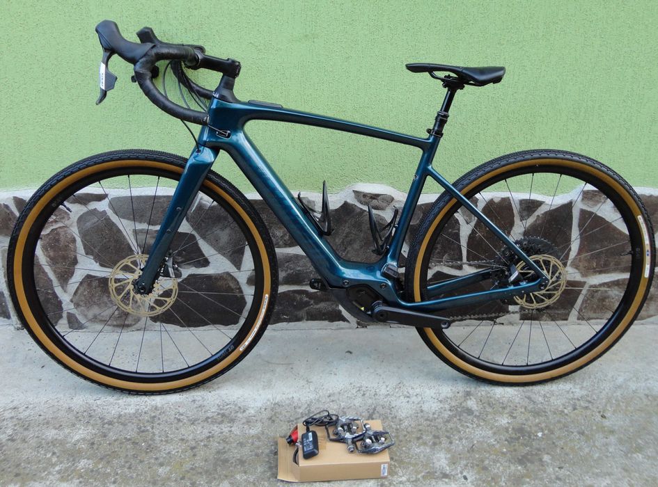Reducere! Bicicleta electrica Specialized gravel Carbon