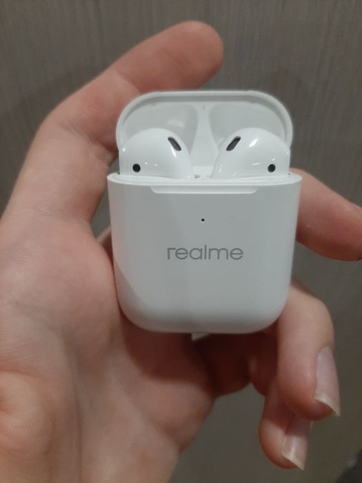 Наушники Realme buds