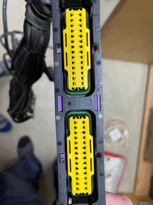 кабели с букса за компютър за АГУ EASY GAS Фобос