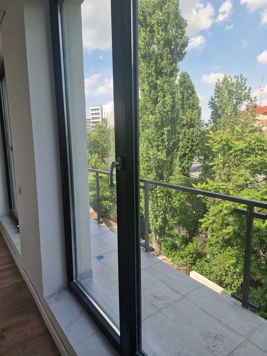De închiriat 3 camere - nemobilat - 2 terase si loc de parcare-bloc nou- Grozăvești / Crângași-4’metrou