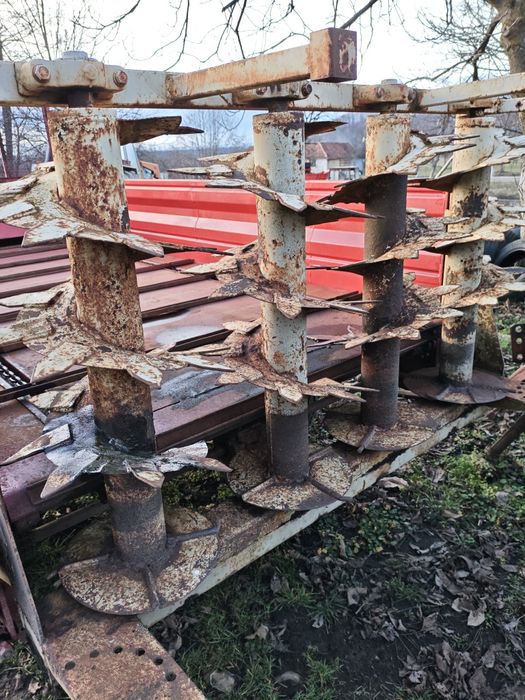 Mig de gunoi metalic,remorca împrăștiat bălegar, gunoieră