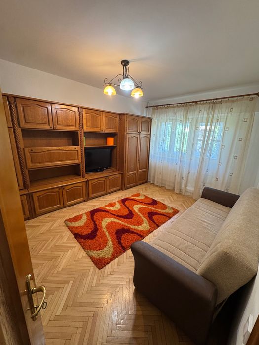 Închiriez apartament 2 camere decomandat, Casa Științei, Craiova