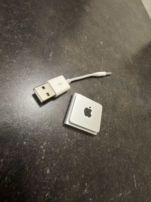 Apple IPod shuffle 4th Generation