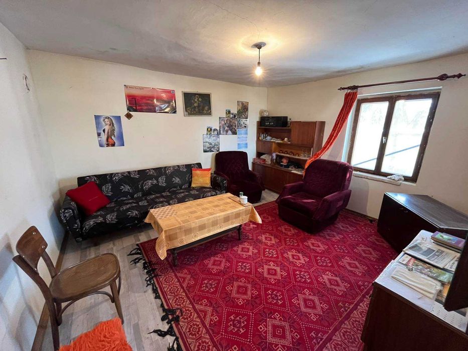 Продава се Къща в с. Стража, Област Търговище - 80 кв.м за 829 €/кв.м - Снимка #2