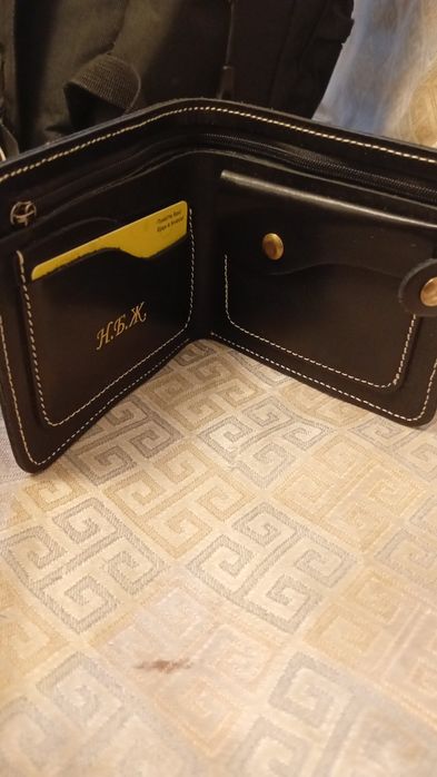 Кошолек парьмен продам